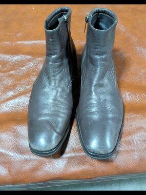 Bruno Magli Italy Men's Brown Leather Side Zip Ankle Boots Leaf Sole EUC